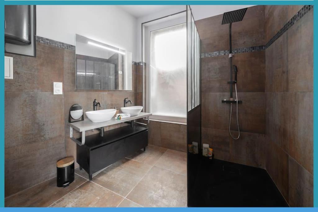 #Fer Rever 63# Spa # Thiers Exteriör bild