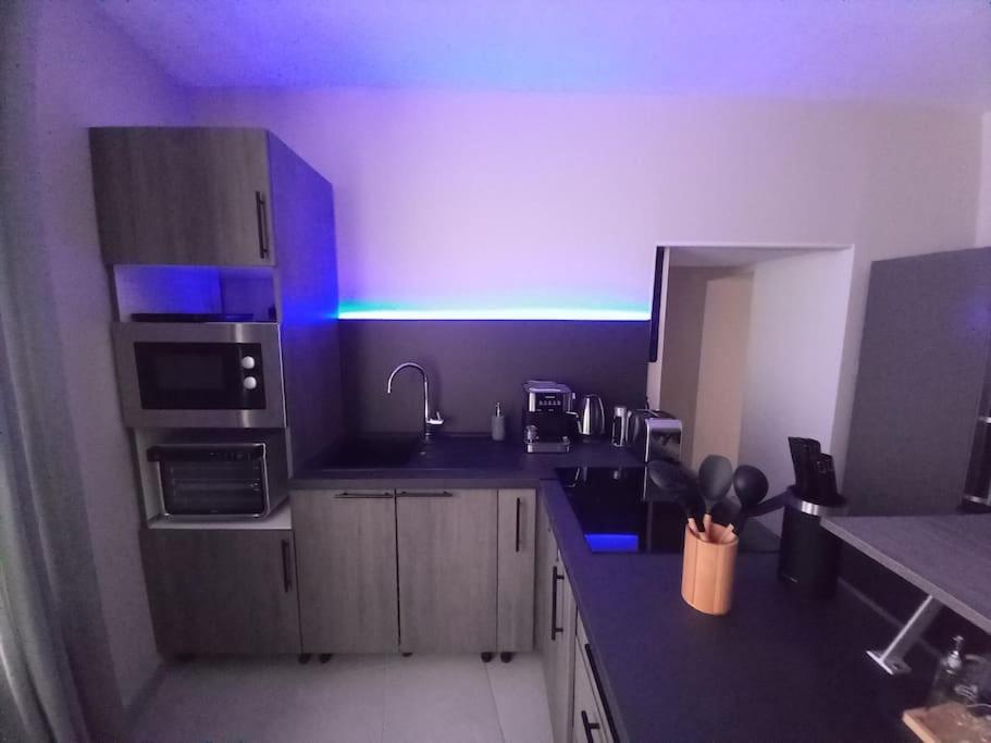#Fer Rever 63# Spa # Thiers Exteriör bild