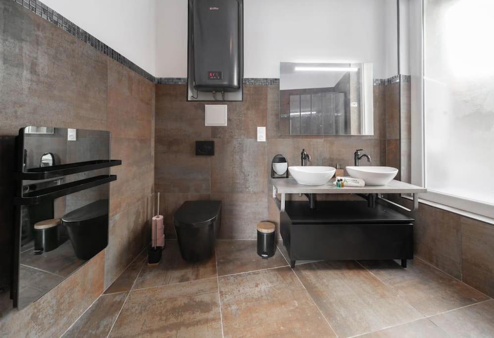 #Fer Rever 63# Spa # Thiers Exteriör bild
